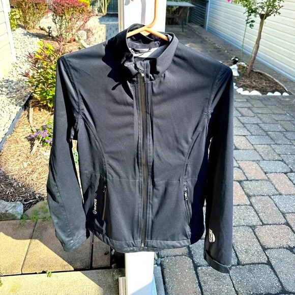 Sunice Performance Apparel - Women's Onassis Waterproof Lightweight Full Zip - Picture 2 of 7